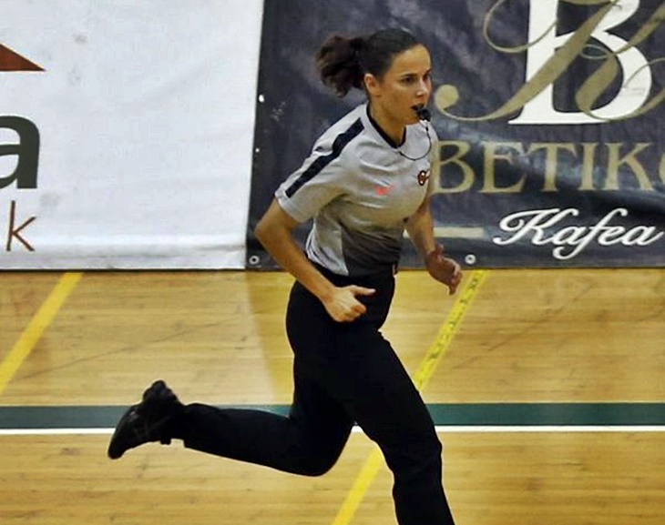 La extremeña Esperanza Mendoza dirigirá un encuentro en la Copa de la Reina