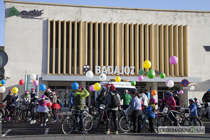 Imágenes de la Ciclocabalgata Solidaria de Badajoz 2016