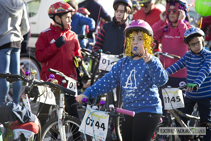 Imágenes de la Ciclocabalgata Solidaria de Badajoz 2016