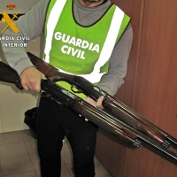 Detenido un conocido delincuente por el robo de dos escopetas de caza