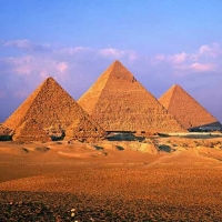 Atentado con muertos en las Pirámides de Guiza en Egipto