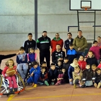 Jornada de convivencia de los chicos del Mideba en Táliga