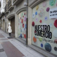 PSOE-Badajoz propone la colocación de vinilos en los comercios vacíos