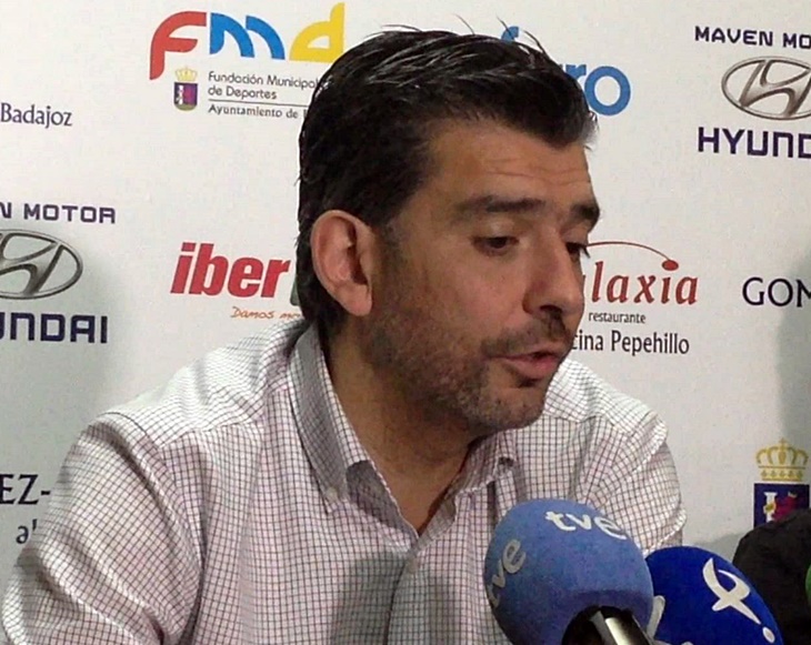 El CD Badajoz se examina en su Asamblea General