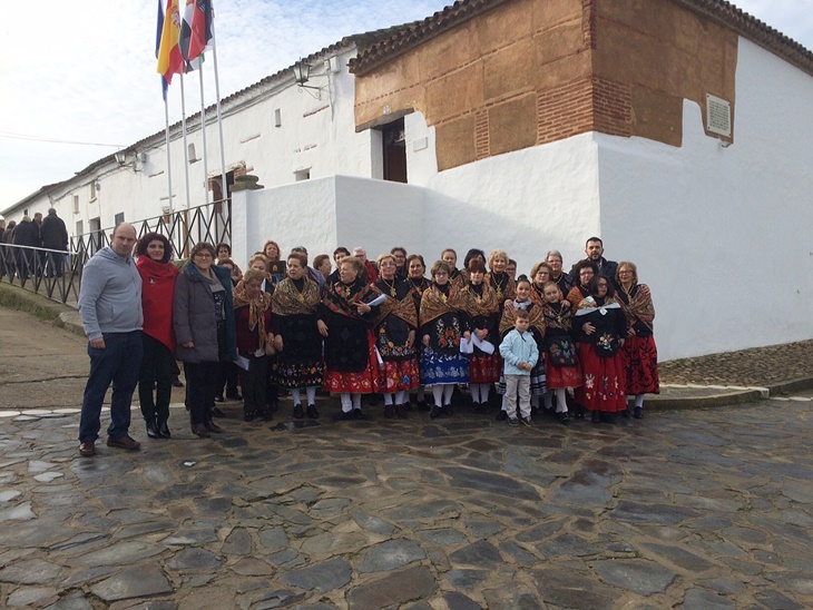 &quot;En Madrigalejo (Cáceres) murió el rey y nació España&quot;