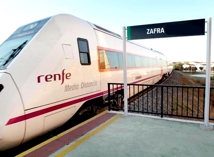 Herida una menor de 14 años tras ser atropellada por un tren en Zafra