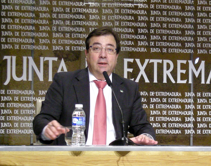 Vara vaticina que los PGEx 2016 podrían estar listos el 16 de febrero