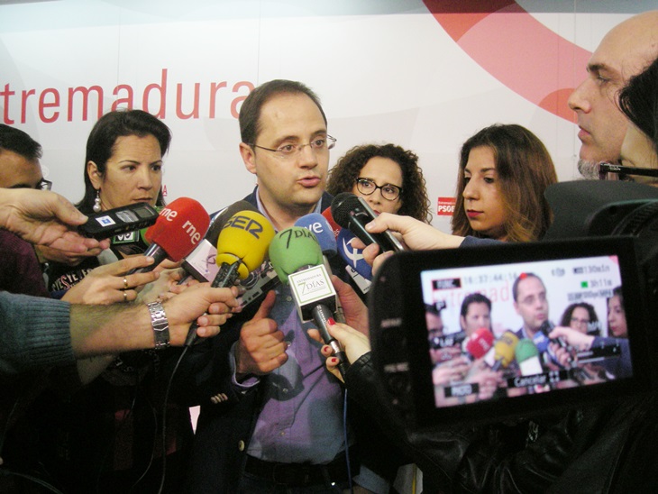 PSOE: “Rajoy nunca ha luchado contra la corrupción, ha convivido con ella”