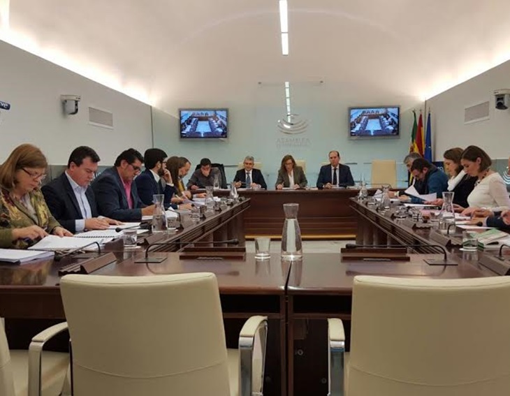 C’s y Podemos denuncian la falta de transparencia en la investigación de Acorex