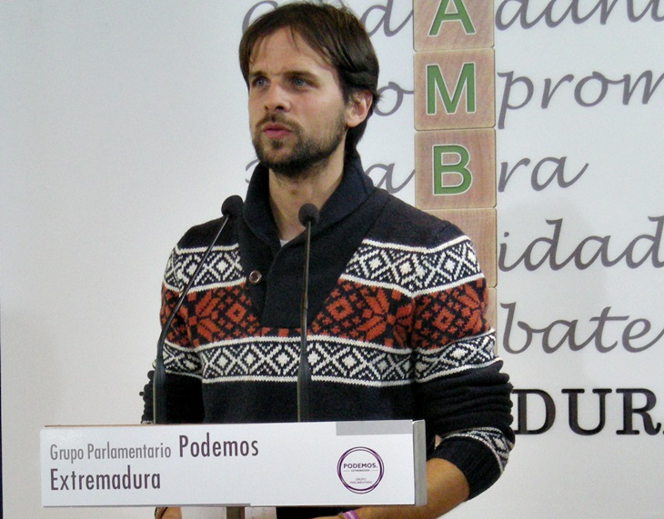 Podemos: “Tenemos un gobierno formado por PSOE y PP”