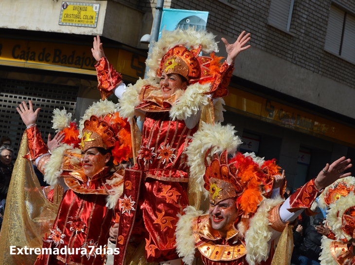 Seis horas de ritmos, color y baile en 45 imágenes