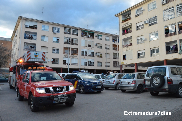 Incendio en una vivienda situada en Suerte de Saavedra