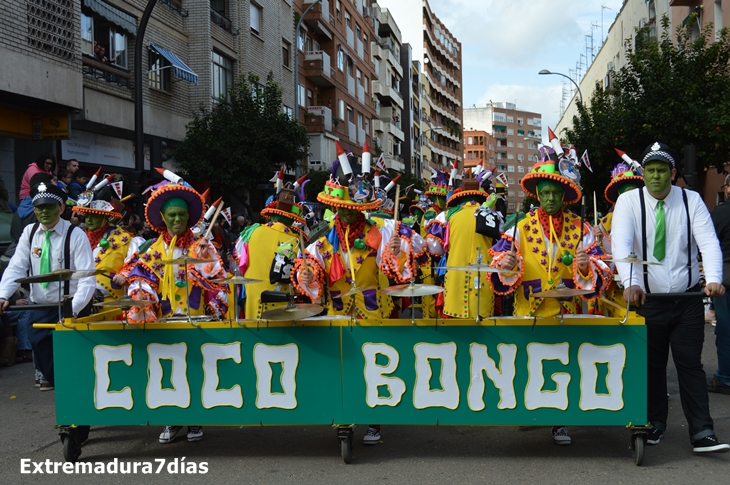 Seis horas de ritmos, color y baile en 45 imágenes