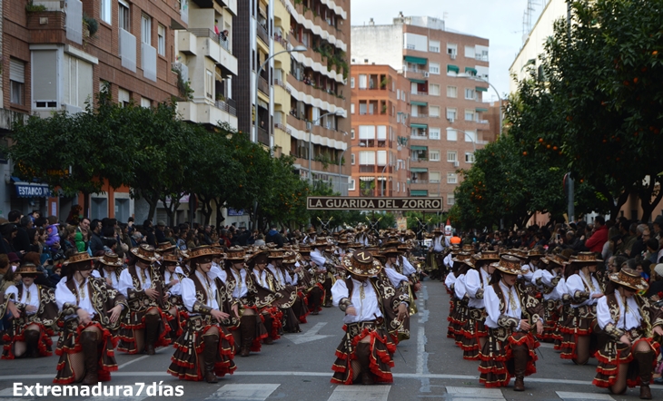 Seis horas de ritmos, color y baile en 45 imágenes