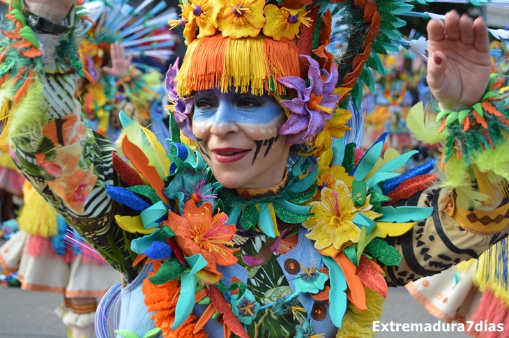 Wailuku gana el primer premio en el desfile del Entierro de la Sardina