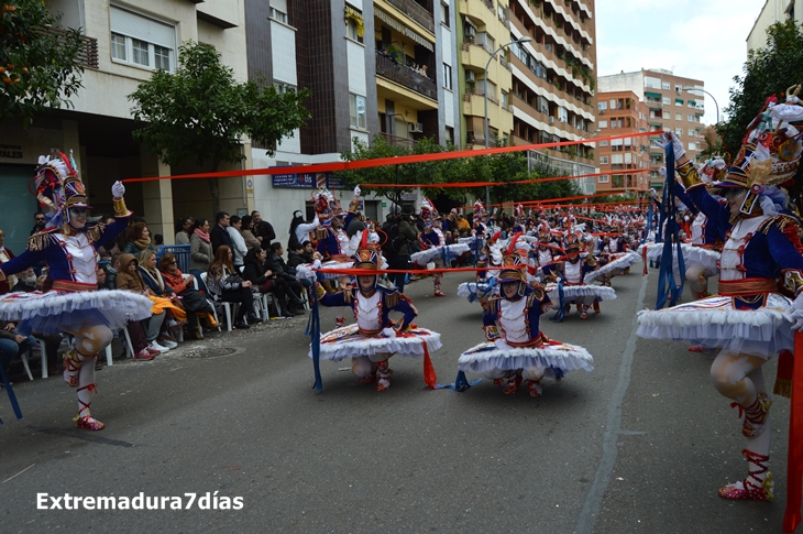 Seis horas de ritmos, color y baile en 45 imágenes