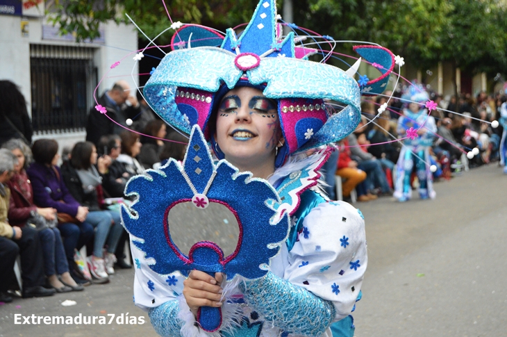 Seis horas de ritmos, color y baile en 45 imágenes