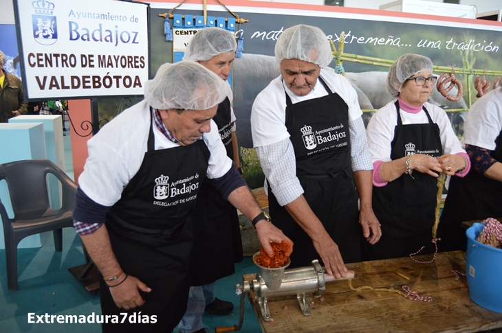 Inaugurada la XIX Feria de los Mayores de Extremadura en Ifeba