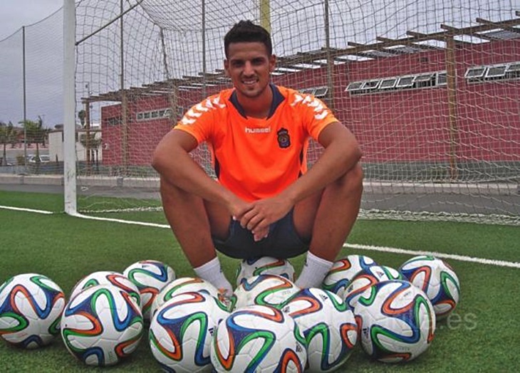 El Mérida AD rescinde el contrato de Enrique Castaño