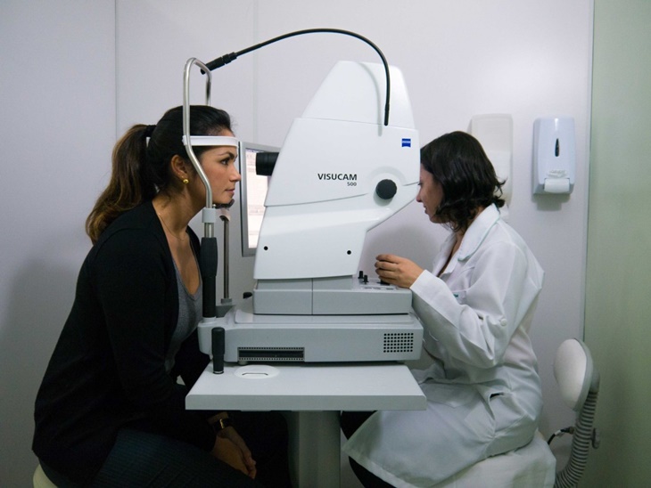 Más formación para detectar la diabetes ocular en La Serena y Siberia