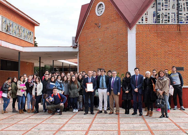 Presentan un proyecto para que la Facultad de Empresariales de Cáceres sea accesible