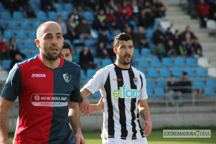 Reportaje de la victoria 5-0 del CD. Badajoz sobre el Valdivia