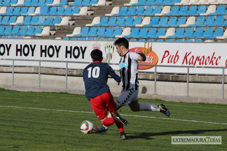 Reportaje de la victoria 5-0 del CD. Badajoz sobre el Valdivia