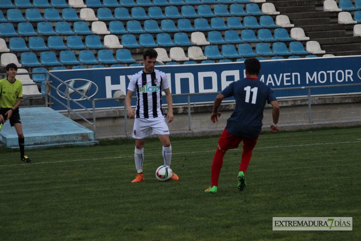 Reportaje de la victoria 5-0 del CD. Badajoz sobre el Valdivia