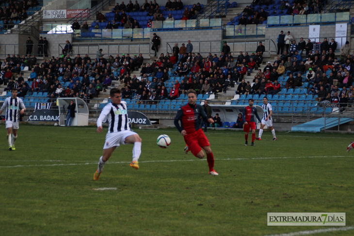 Reportaje de la victoria 5-0 del CD. Badajoz sobre el Valdivia