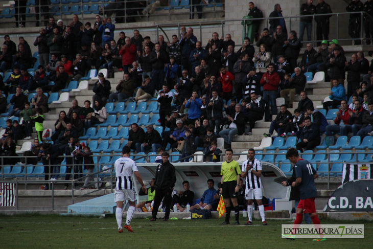 Reportaje de la victoria 5-0 del CD. Badajoz sobre el Valdivia