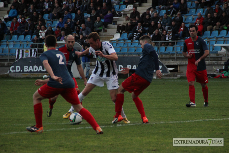 Reportaje de la victoria 5-0 del CD. Badajoz sobre el Valdivia