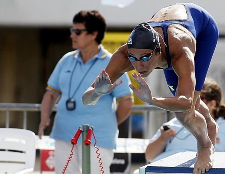 Fátima Gallardo consigue dos oros y un bronce en el nacional de natación