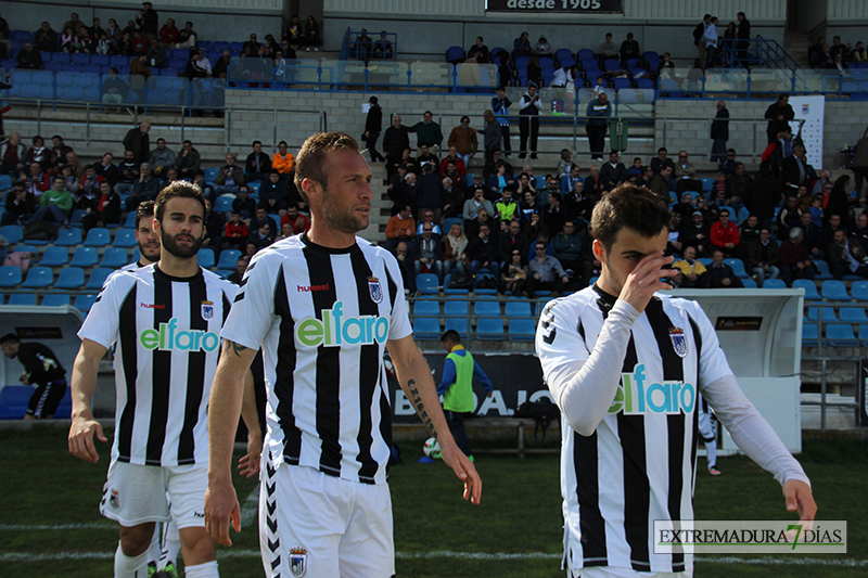 Imágenes del 6-0 del CD. Badajoz al Fuente de Cantos