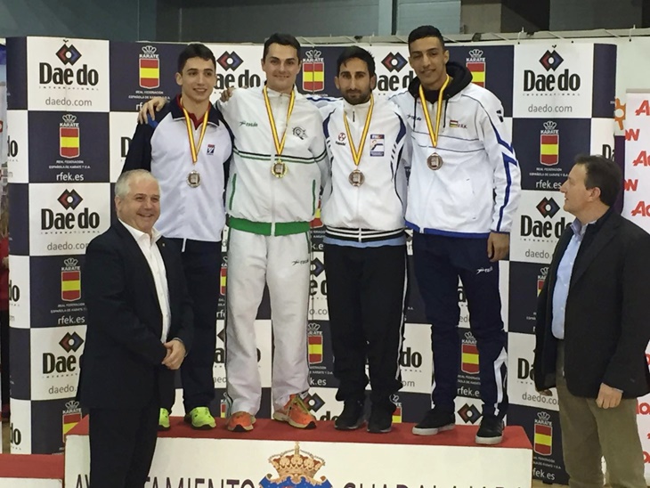 Dos hermanos extremeños triunfan en el Nacional de Karate