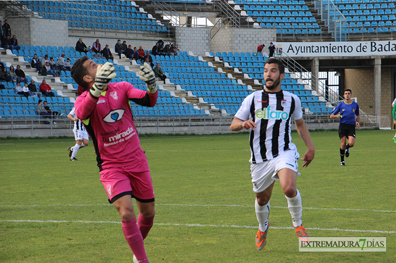 Imágenes del 6-0 del CD. Badajoz al Fuente de Cantos