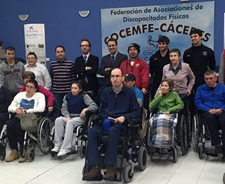 El Cáceres Patrimonio concluye con COCEMFE las visitas a las asociaciones