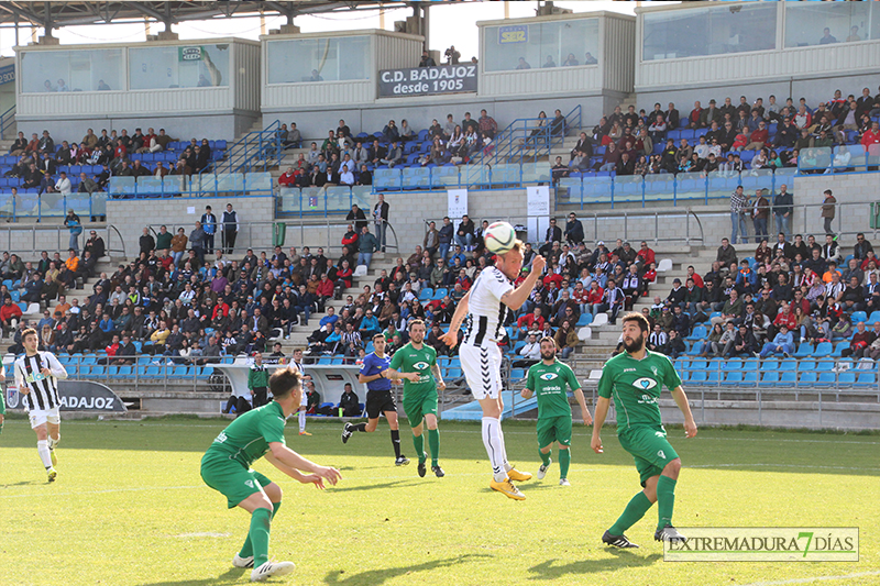 Imágenes del 6-0 del CD. Badajoz al Fuente de Cantos