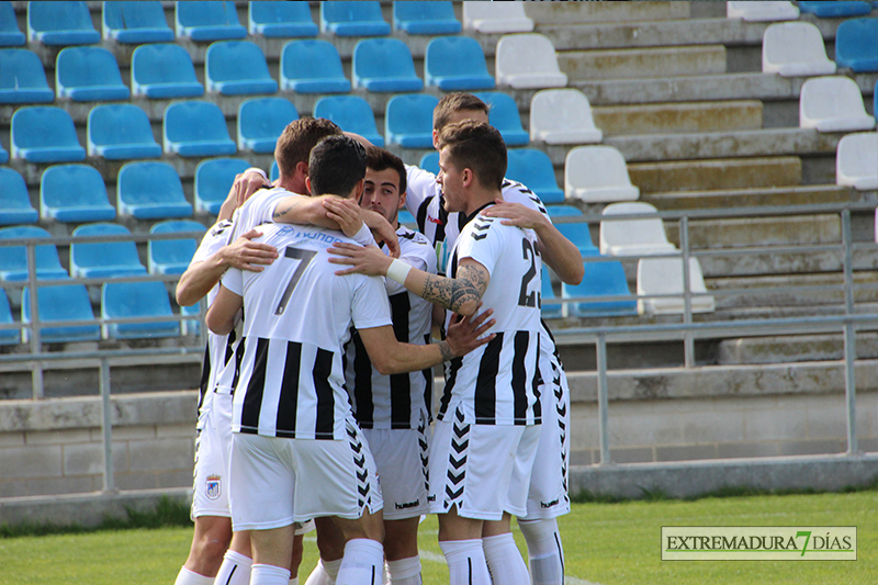 Imágenes del 6-0 del CD. Badajoz al Fuente de Cantos