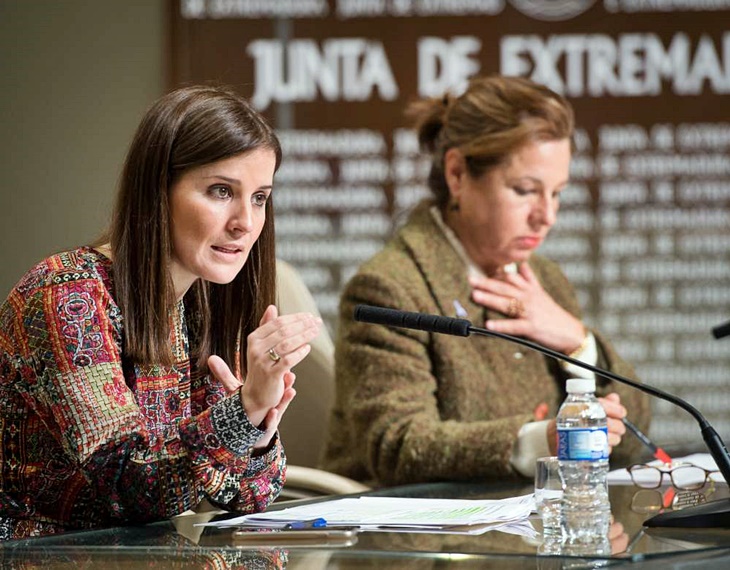 La Junta acuerda la adhesión al FLA &quot;sin recortes y al 0% de interés&quot;