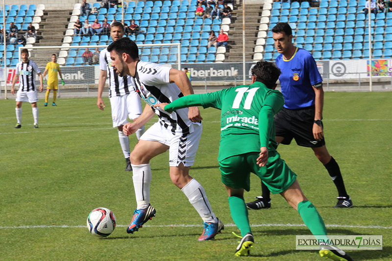 Imágenes del 6-0 del CD. Badajoz al Fuente de Cantos