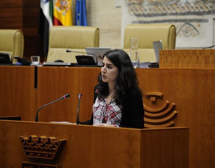 La Asamblea insta a la Junta para que prohíba el uso de herbicidas químicos en lugares públicos
