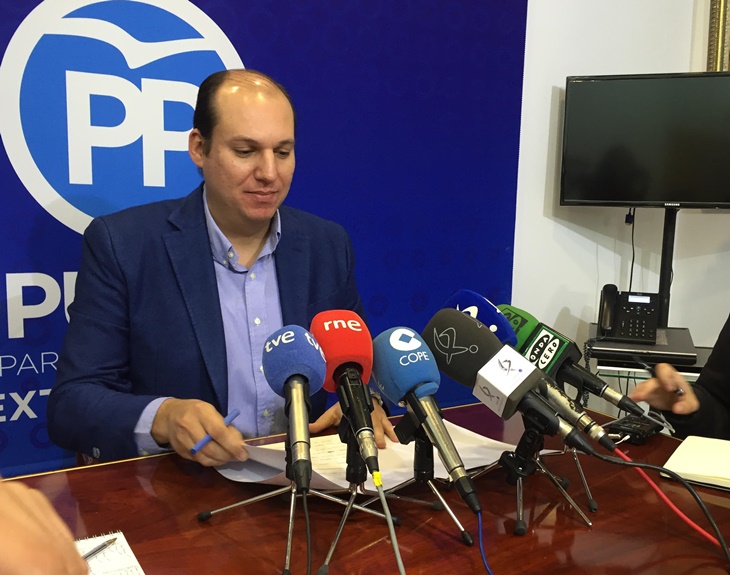 El PP asegura que la deuda extremeña aumenta desde que gobierna Vara