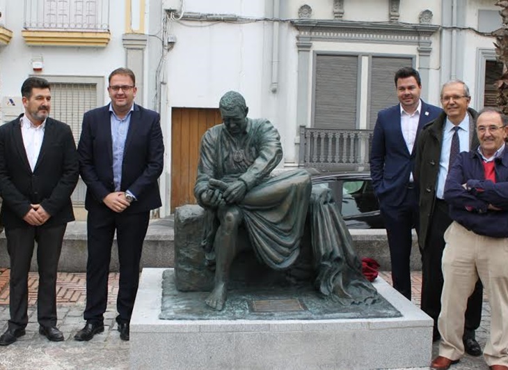 La Plaza de Santa María acoge el monumento a la Semana Santa