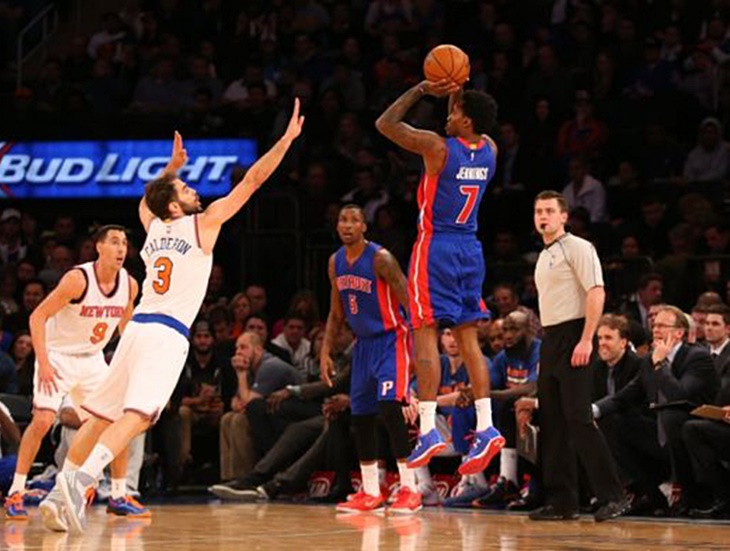Calderón guía a los Knicks hacia la victoria