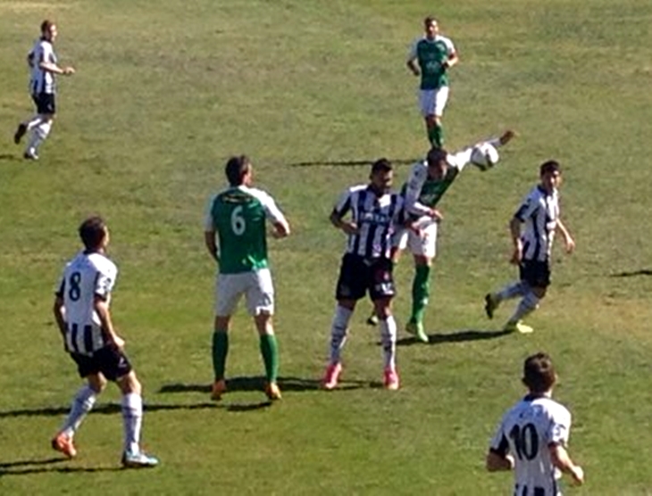 El Cacereño gana por fin