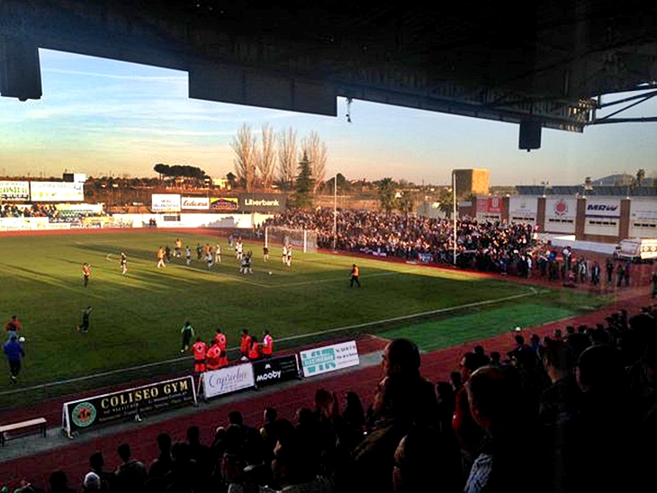 El Mérida AD se lleva el derbi extremeño de Segunda B