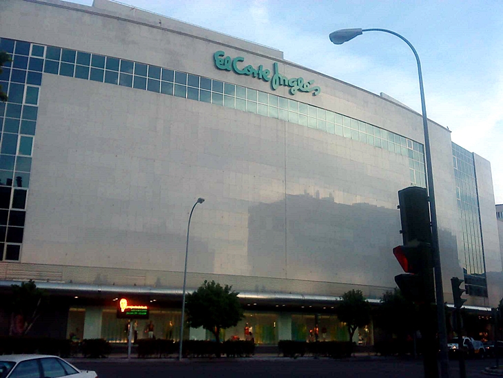 El Corte Inglés apagará sus luces con motivo de “La Hora del Planeta”