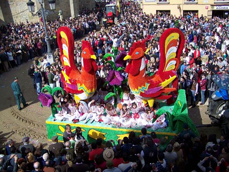 Ocho carrozas participan este año en la Romería de Piedraescrita