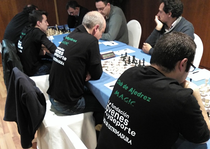 El Club de Ajedrez Magic revalida su título de campeón extremeño