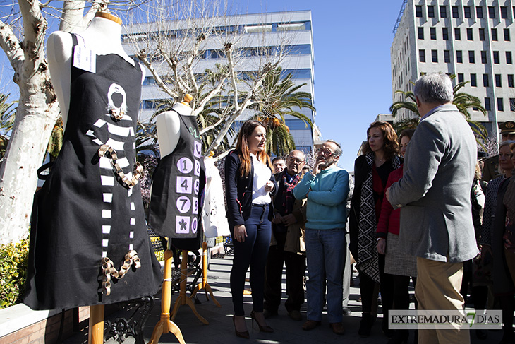 Exposición de delantales con motivo del Día de la Mujer